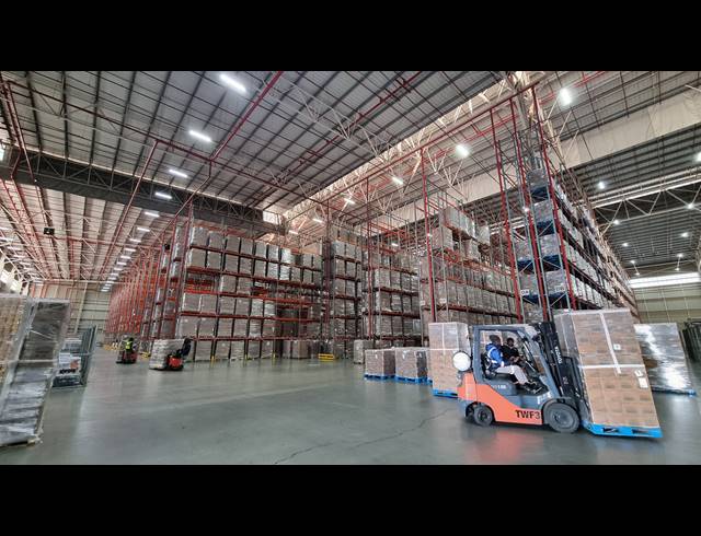 22,095M² WAREHOUSE TO LET IN GLEN MARAIS